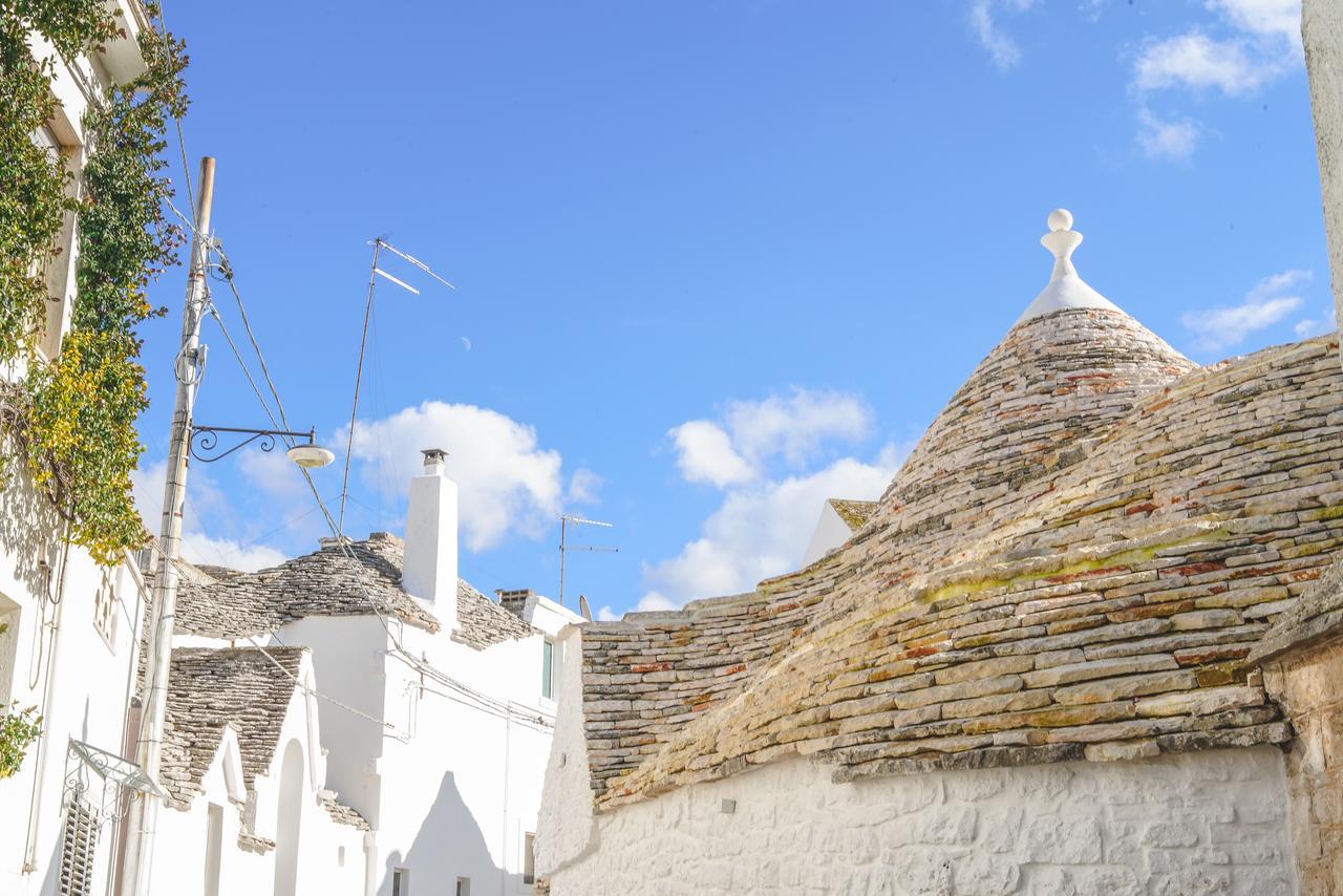 Bed and Breakfast Trullo Essenza-Trulli Anti Charme & Relax Альберобелло Екстер'єр фото